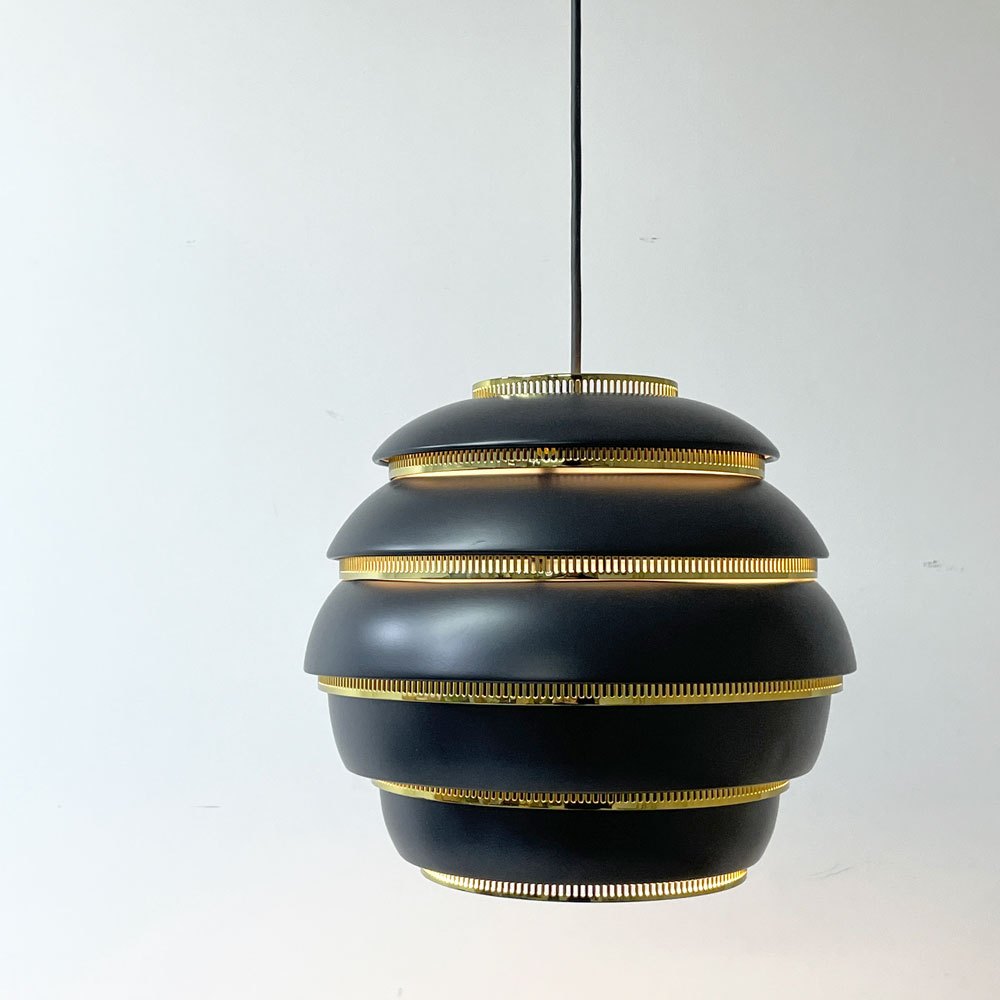 アルテック artek A331 ビーハイブ Beehive アルヴァ・アアルト Alvar Aalto ブラック ブラスメッキリング ペンダントライト フィンランド 箱付き ダクトレール用 プラグタイプ 定価￥179,300- ●