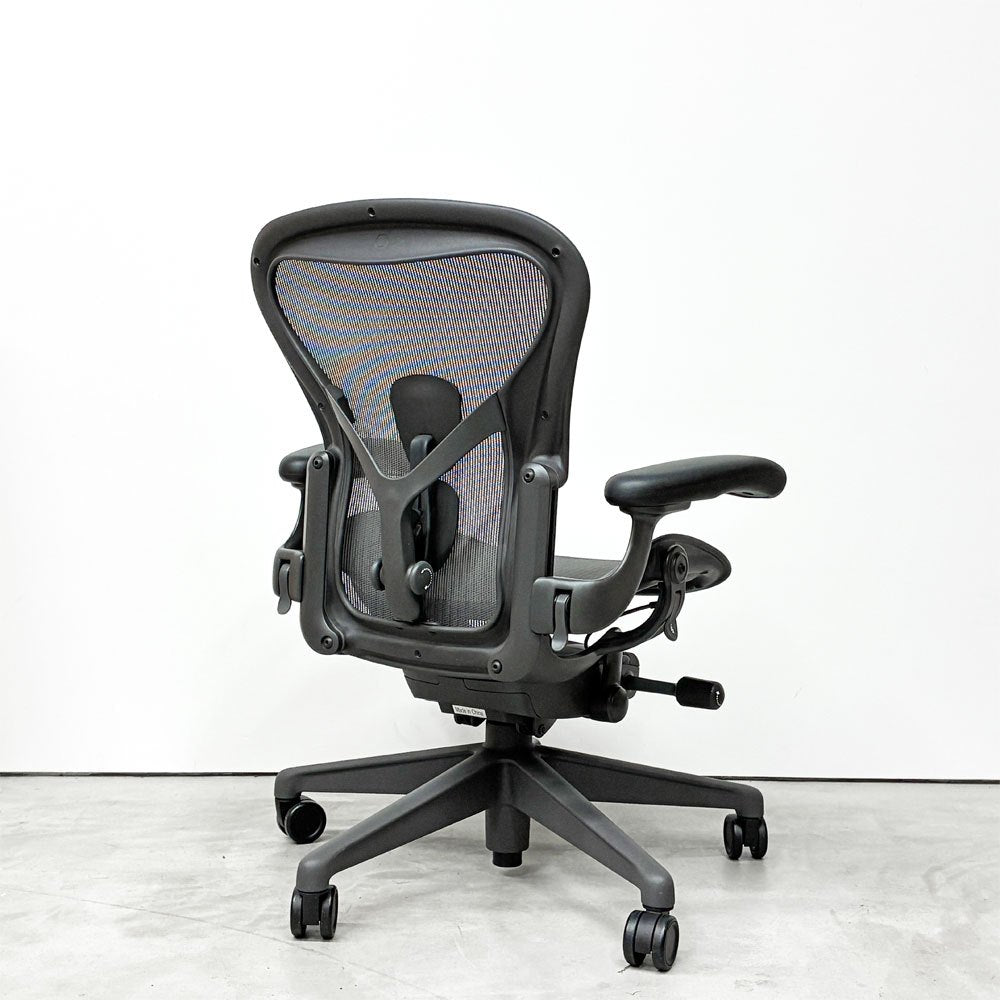 ハーマンミラー Herman Miller アーロンチェア リマスタード フル装備 Aサイズ デスクチェア オフィスチェア グラファイトベース 2020年製 ポスチャーフィットSL 美品 ◎