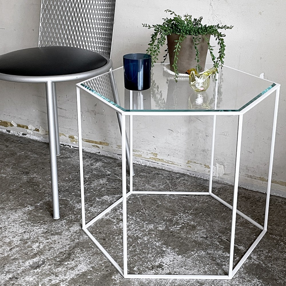 カッシーナイクスシー Cassina ixc. ヘキサゴン トリス HEXAGON TRIS 691 サイドテーブル ハイ デサルト ホワイト×クリアガラス DESALTO ホワイト×クリアガラス 吉岡徳仁 受注輸入品 定価￥308,000- ■