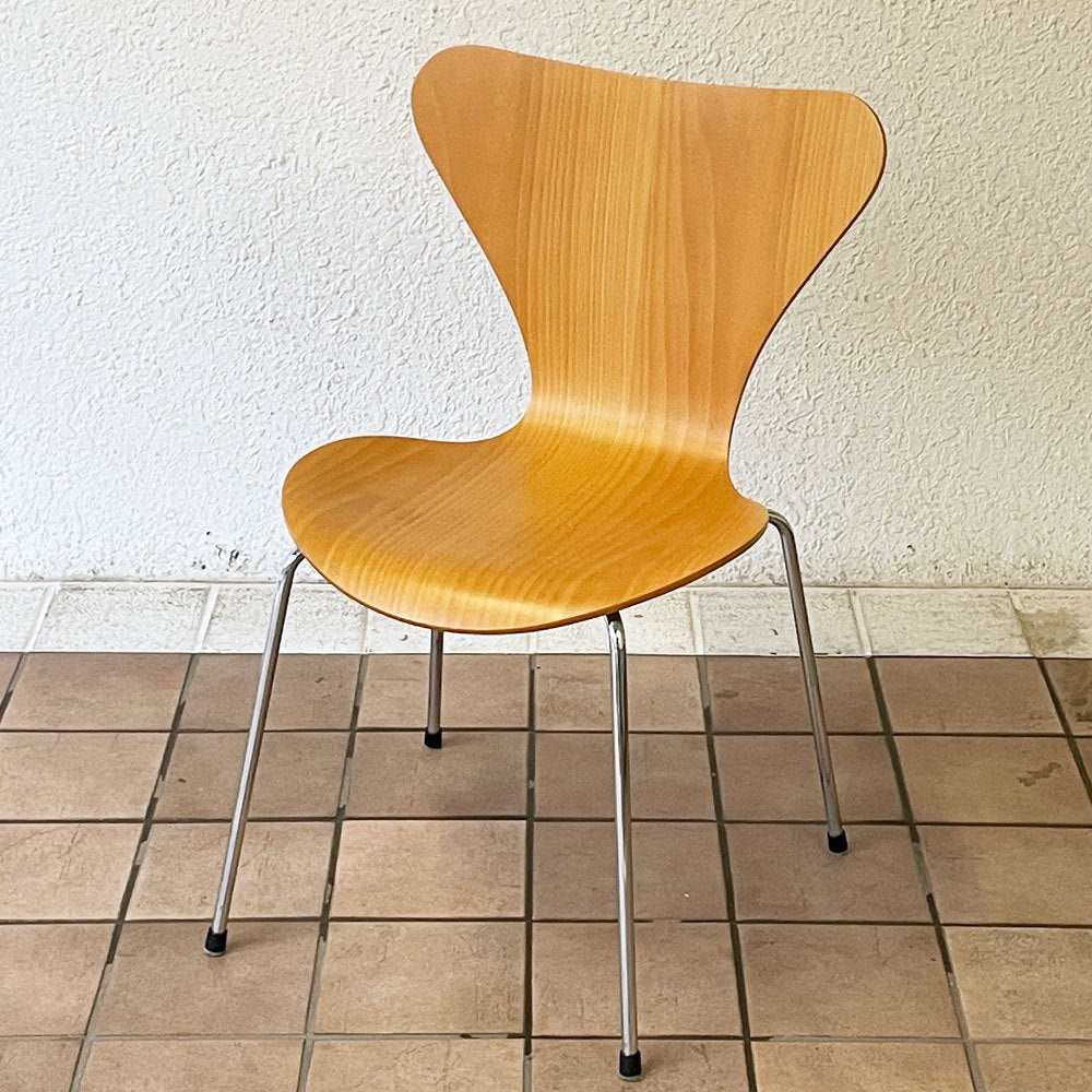 フリッツハンセン Fritz Hansen セブンチェア ビーチ材 ナチュラル アルネ・ヤコブセン Arne Jacobsen スタッキング デンマーク 北欧家具 B ◇