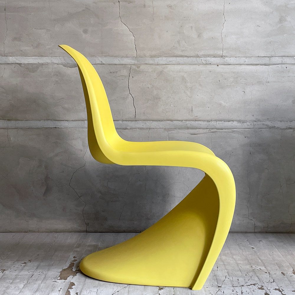 ヴィトラ vitra パントンチェア Panton Chair イエロー 屋内外使用可 ヴェルナー・パントン 旧モデル 廃番カラー ミッドセンチュリー スペースエイジ A ♪