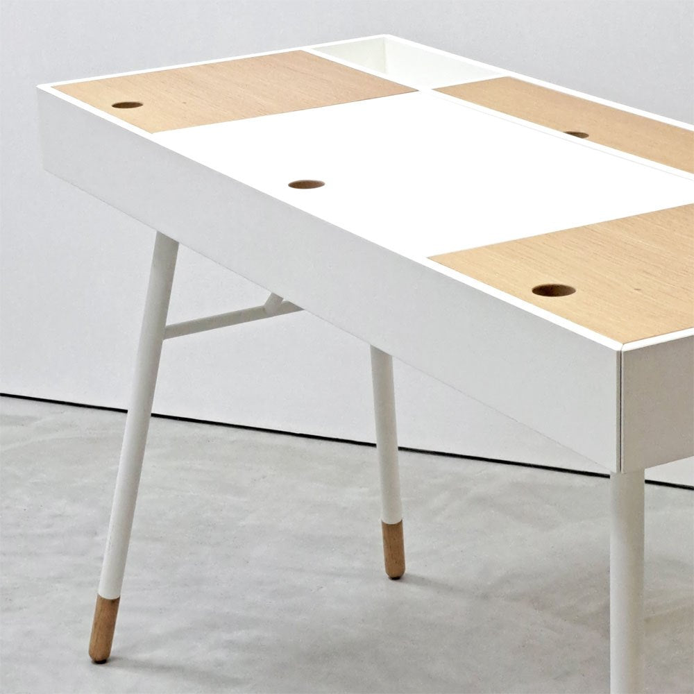 ボーコンセプト Boconcept クパチーノ デスク Cupertino Desk 書斎 学習机 デザイナーデスク オーク材 リバーシブル天板 北欧 デンマーク 定価134,900円 ●