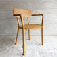 カリモクニュースタンダード KARIMOKU NEW STANDARD キャストールアームチェアプラス Castor Armchair Plus ダイニングチェア ピュアオーク PURE OAK  定価 ¥ 78,100- 美品 ♪