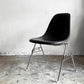 ハーマンミラー Herman Miller モダンファニチャーセールス サイドシェルチェア FRP製 ナウガレザー ワイドマウント スタッキングベース ダークグレー×パーチメント C&R イームズ ビンテージ ■