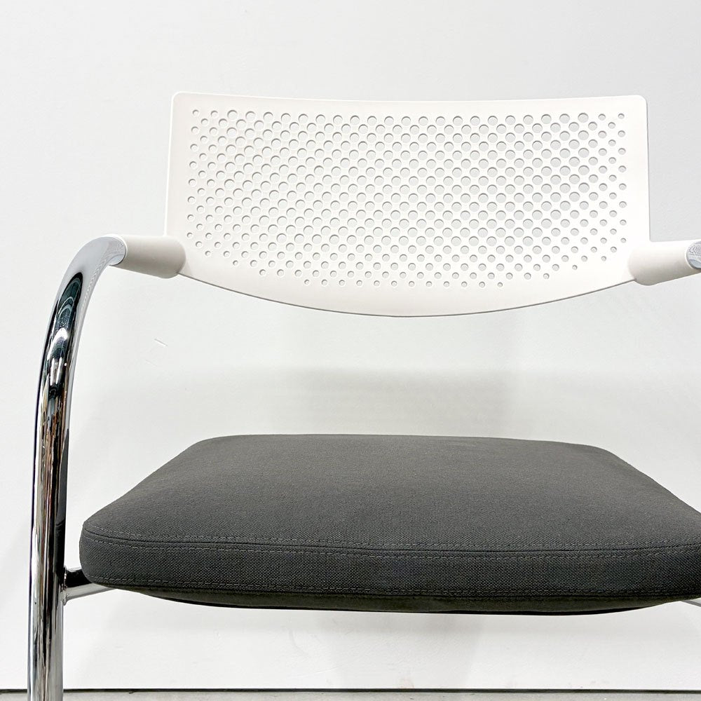 ヴィトラ vitra ビザビ2 Visavis2 アームチェア デスクチェア ホワイト/グレー系 カンティレバー スタッキング可能 アントニオ・チッテリオ B ◎
