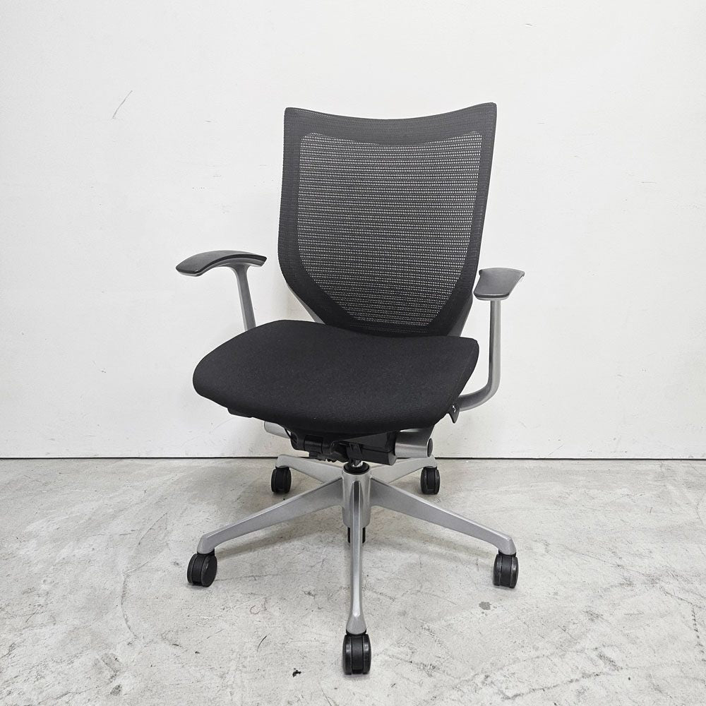 オカムラ OKAMURA バロンチェア Baron ローバック デスクチェア リクライニング機能 前後スライド デザインアーム ブラックカラー ジョルジェット・ジウジアーロ ●