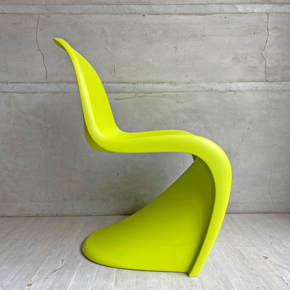 ヴィトラ Vitra パントンジュニア Panton Junior キッズチェア ダークライム ヴェルナー・パントン Verner Panton ミッドセンチュリー 定価￥30,800- ♪