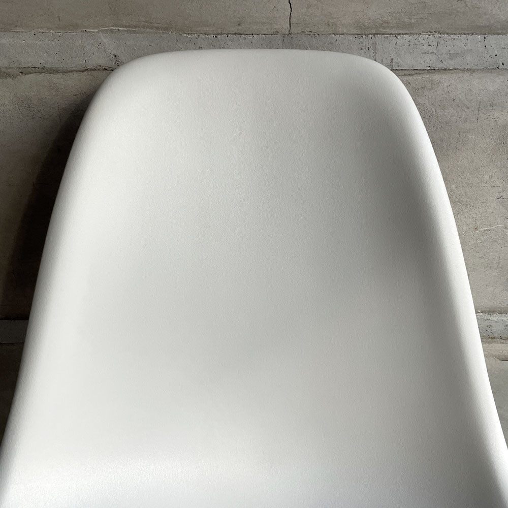 ハーマンミラー HermanMiller サイドシェルチェア ドゥエルレッグ DSW アルパイン × エボニー ポリプロピレン製 イームズ ミッドセンチュリー 廃番色 ♪