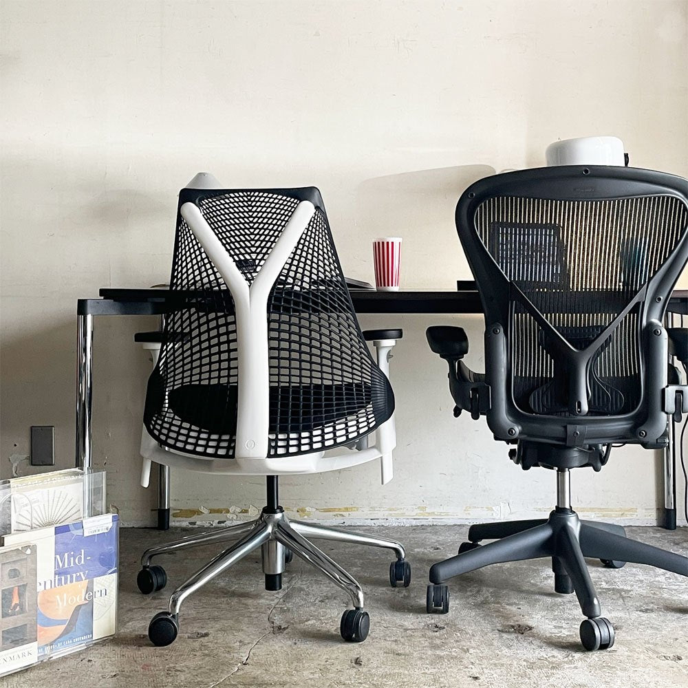 ハーマンミラー Herman Miller アーロンチェア スタンダード Bサイズ ポスチャーフィット グラファイトベース フル装備 ビル・スタンフ＆ドン・チャドウィック ■