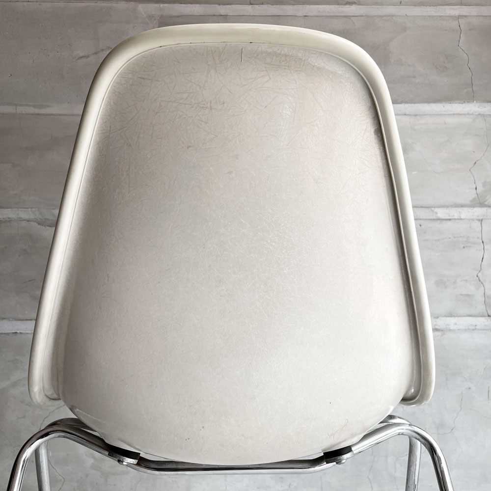 ハーマンミラー Herman Miller サイドシェルチェア サード 3rd ビンテージ PVCレザー FRP製 スタッキングベース イームズ B ♪