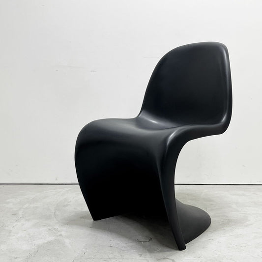 ヴィトラ vitra パントンチェア ダイニングチェア スタッキングチェア ディープブラック ヴェルナー・パントン Panton ミッドセンチュリー スペースエイジ B ●