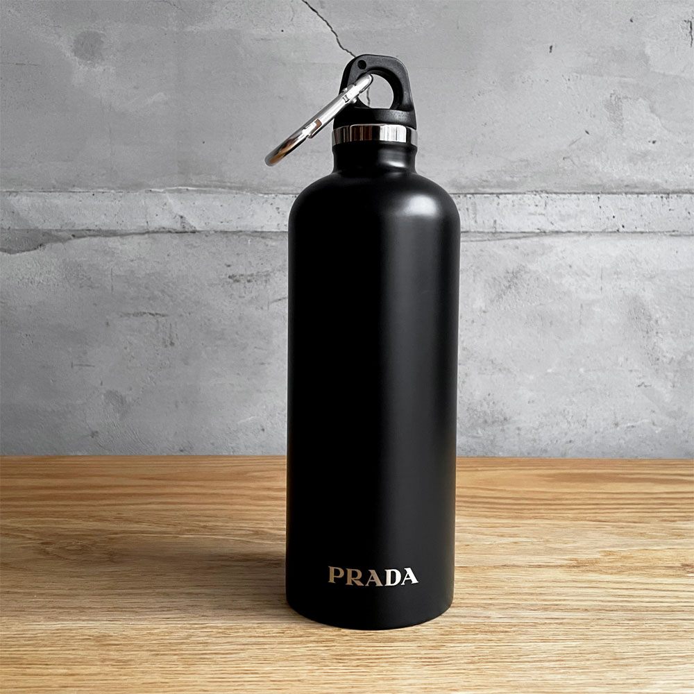 プラダ PRADA ウォーターボトル BOTTIGLIA TERMICA 500ml 水筒 タンブラー 黒 未使用 新品 ブラック×ブラック ギャランティーカード・説明書付 ♪
