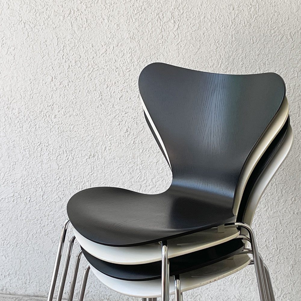 フリッツハンセン Fritz Hansen セブンチェア ダイニングチェア カラードアッシュ ブラック アルネ・ヤコブセン 北欧 デンマーク 定価￥76,780- 美品 B ◇