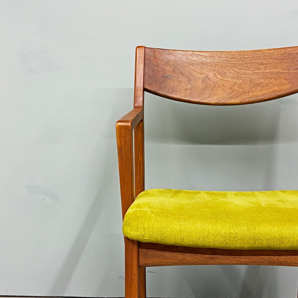 木蔵 BOKURA ピーチェア P chair ハーフアーム ダイニングチェア ウォールナット ファブリックシート イエローグリーン 北欧モダン 定価￥43,890- B ◎