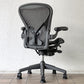 ハーマンミラー Herman Miller アーロンチェア Bサイズ ポスチャーフィット フル装備 グラファイト ビル・スタンフ＆ドン・チャドウィック ◇