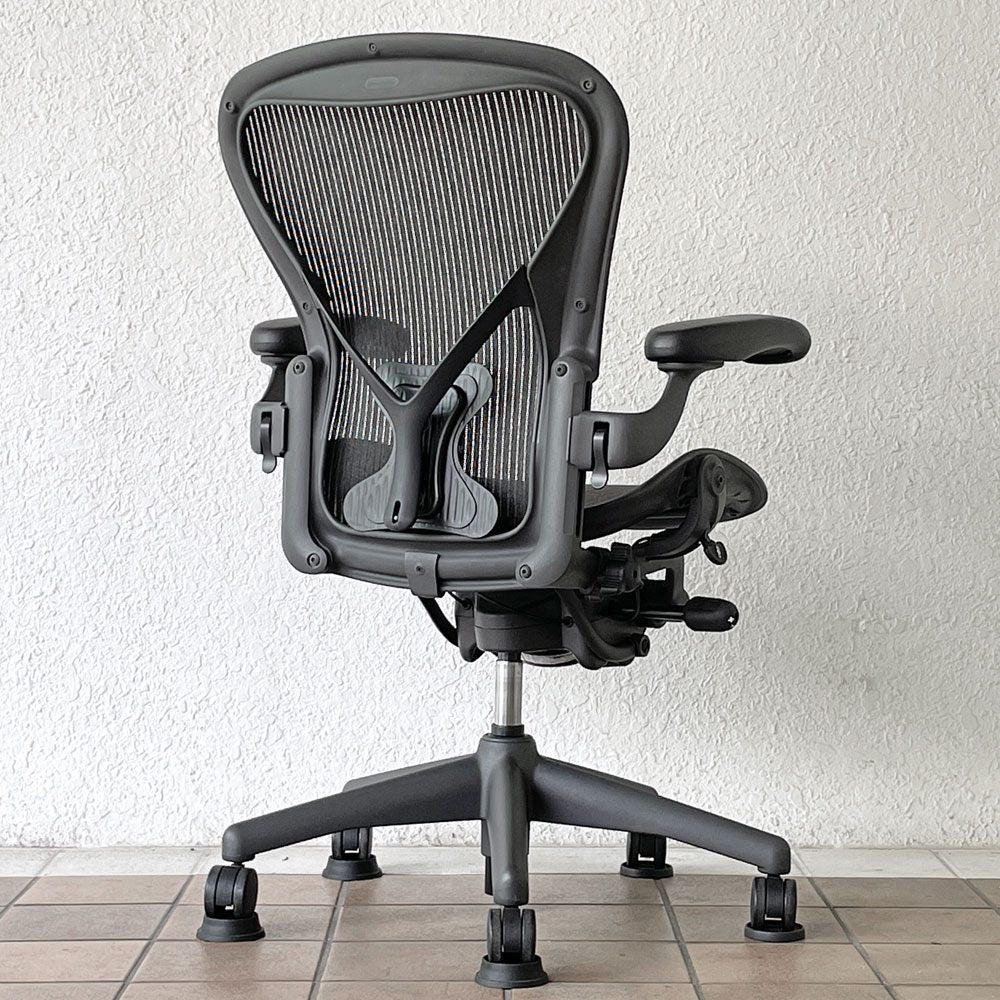 ハーマンミラー Herman Miller アーロンチェア Bサイズ ポスチャーフィット フル装備 グラファイト ビル・スタンフ＆ドン・チャドウィック ◇