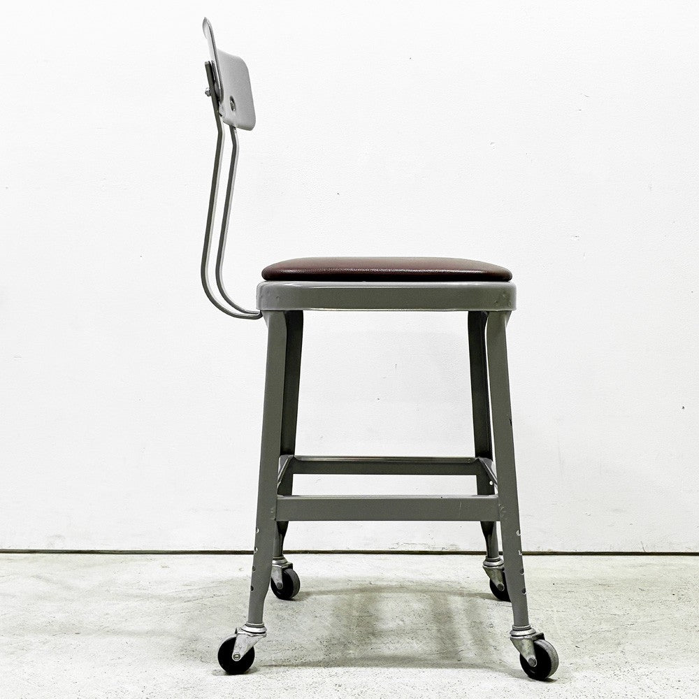 リオン LYON ファクトリー チェア FACTORY CHAIR グレー バックレスト クッション PVCレザー キャスター パシフィックファニチャーサービス P.F.S取扱 廃番 ●