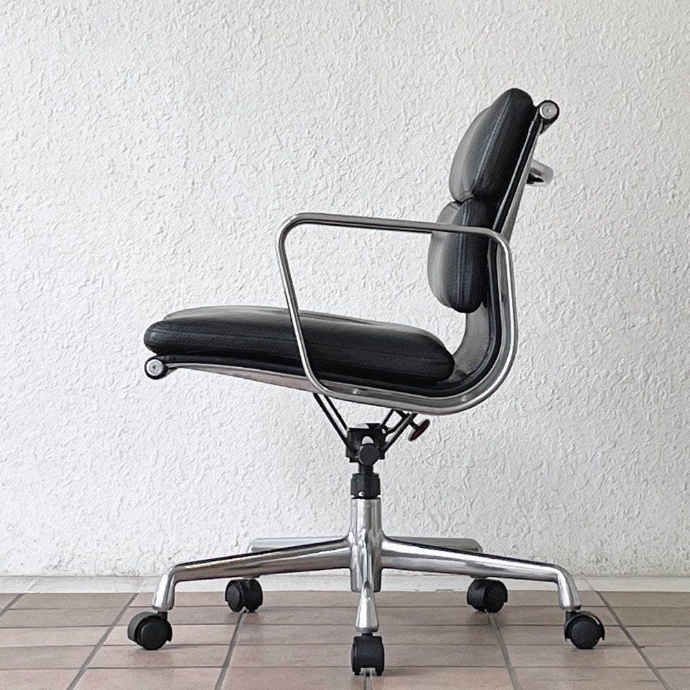 ハーマンミラー Herman Miller ソフトパッドグループ マネジメントチェア ローバック 本革 キャスター 5本脚 イームズ 定価576,400円 ◇