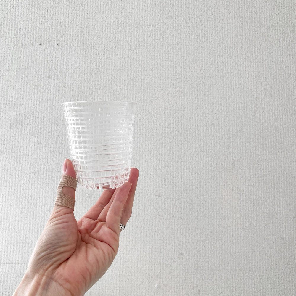 辻和美 Kazumi Tsuji 普通のコップ ミゾレ グラス ガラスタンブラー Φ7.5×9cm ファクトリーズーマー factory zoomer 現代作家 ◎