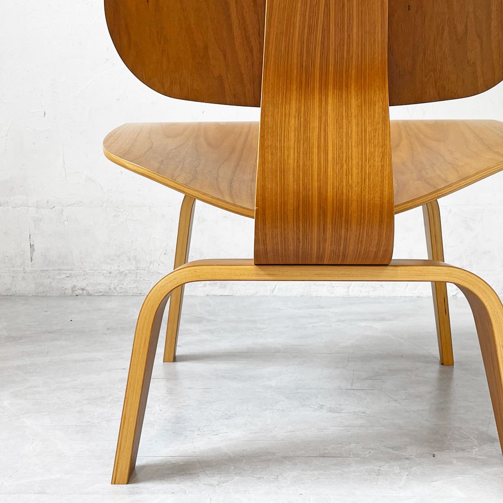 ハーマンミラー Herman Miller プライウッドラウンジチェア LCW ウッドレッグ ウォールナット C&R イームズ ミッドセンチュリー モダン 美品 ★
