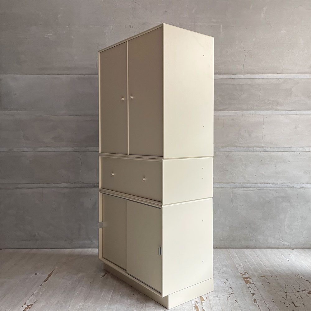 モンタナ MONTANA システムシェルフユニット SYSTEM SHELF UNIT アイボリー 4ユニット キャビネット 木製扉キャビネット2種+ドロワー+ベース デンマーク ♪