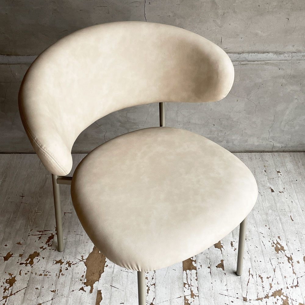 カリガリス Calligaris オレアンドロ OLEANDRO ダイニングチェア 合皮レザー イタリア製 2025年製 美品 ♪