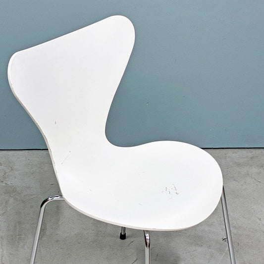 フリッツハンセン Fritz Hansen 3107 セブンチェア ホワイト ラッカー仕上げ スタッキング アルネ・ヤコブセン デンマーク 北欧家具 B ◎