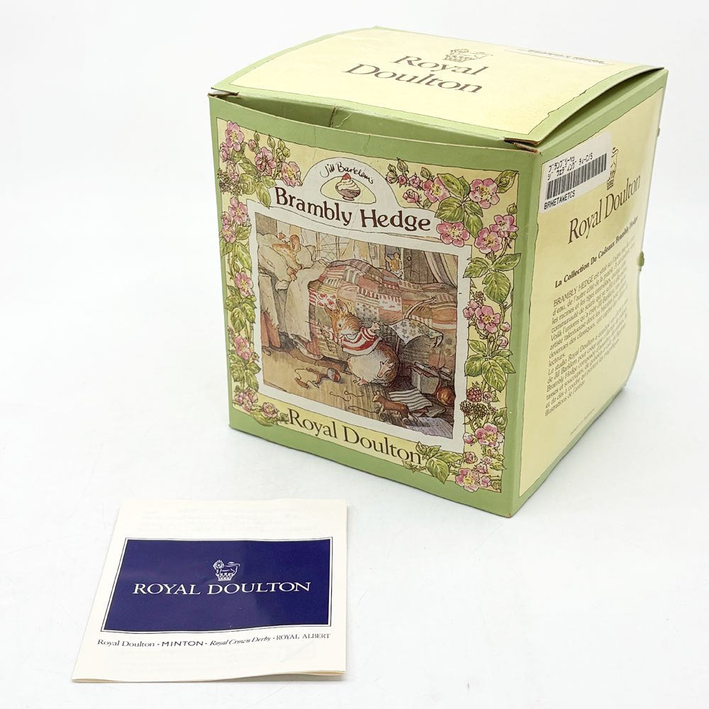 ロイヤルドルトン Royal Doulton ブランブリーヘッジ ウエディング ティーカップ＆ソーサー イギリス 箱付き A ●