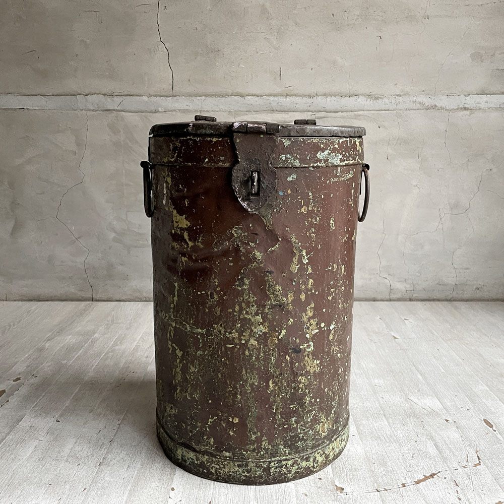 アンティーク Antique スチール缶 収納箱 小物入れ ダストボックス ゴミ箱 蓋付き シャビーシック インダストリアルテイスト ♪