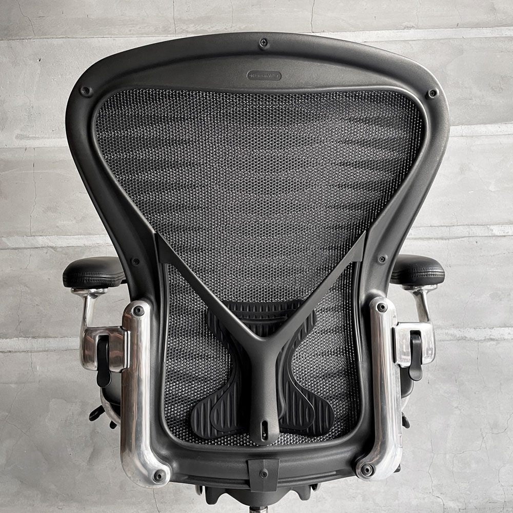 ハーマンミラー Herman Miller アーロンチェア タキシードメッシュ フル装備 Bサイズ ポスチャーフィット ポリッシュドアルミベース レザーアーム バナナクッション新品 ♪