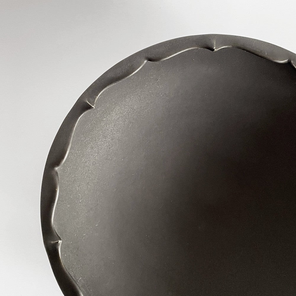木下和美 輪花鉢 -蕾- 深皿 大鉢 Lサイズ 黒釉 磁器 22cm 現代作家 B ■