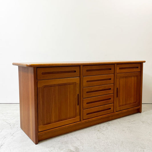 北欧スタイル サイドボード チーク無垢材 7杯 2ドア 棚板固定パーツ付 ●