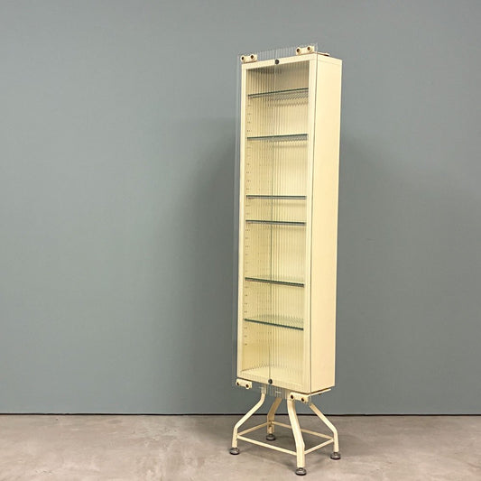 スチールキャビネット ガラス回転開き扉 コレクションケース スリム収納 リブパネル 棚付き ホワイト ミッドセンチュリー レトロ ◎