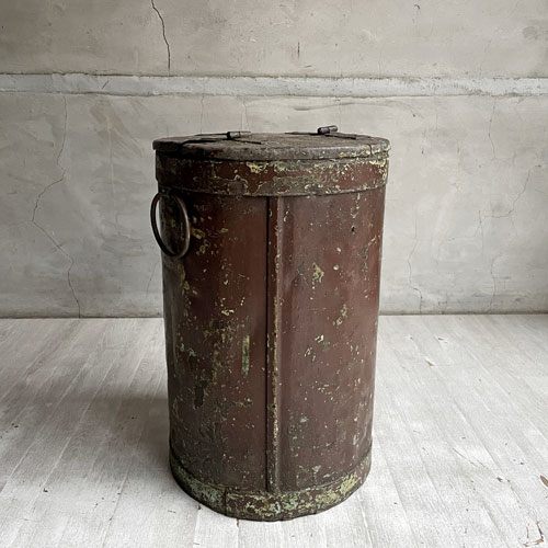 アンティーク Antique スチール缶 収納箱 小物入れ ダストボックス ゴミ箱 蓋付き シャビーシック インダストリアルテイスト ♪
