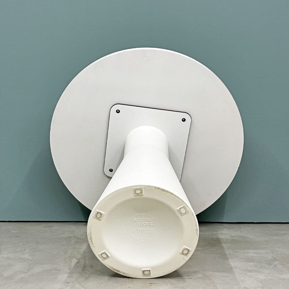 アンドリューワールド Andreu World リバーステーブル REVERSE カフェテーブル BM4520 オーク材天板 ラウンド Φ90cm 参考定価￥222,200- ◎