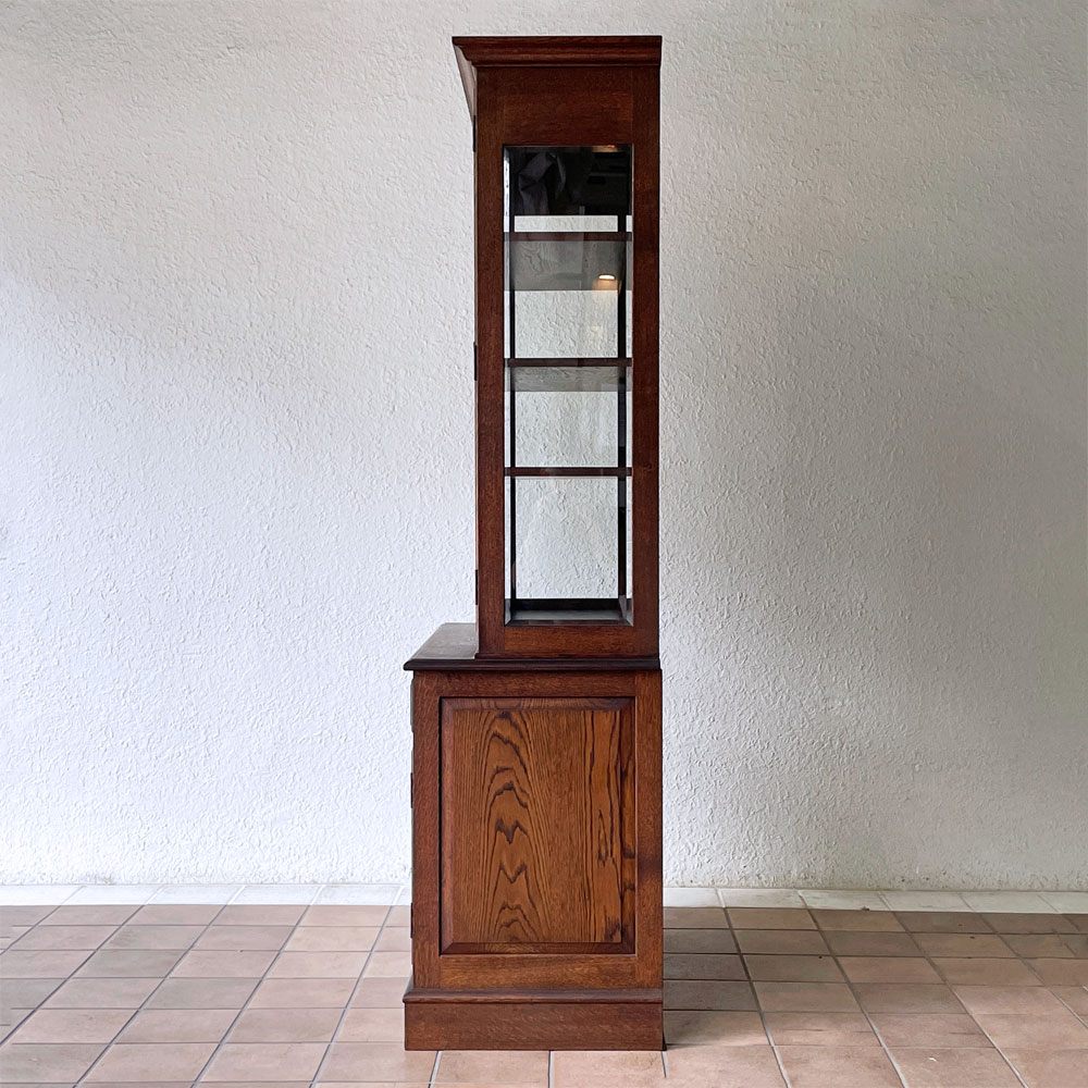 竹中家具 takenaka furniture オーク材 3面ガラスキャビネット 食器棚 カップボード レトロ クラシカルデザイン 横浜元町 ◇