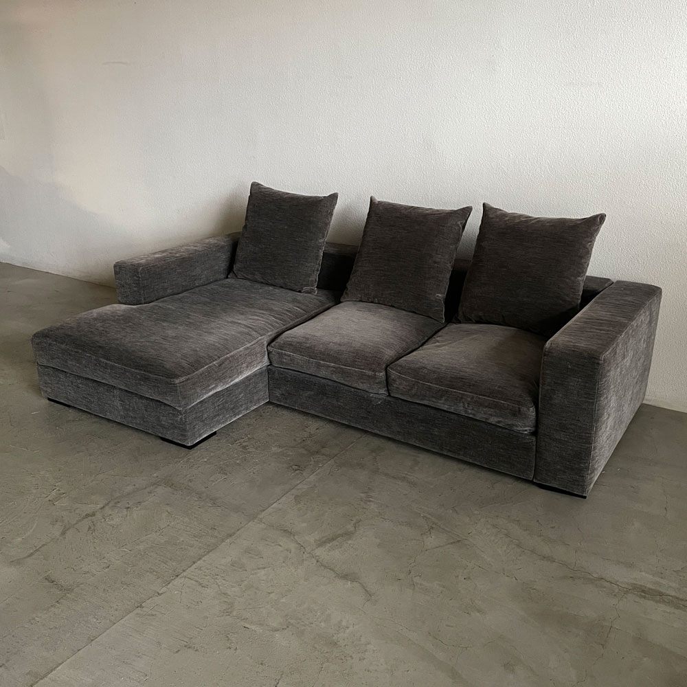 ボーコンセプト BoConcept セノーバ Cenova カウチソファ グレー系コーデュロイ生地 背座カバーリング仕様 W253cm クッション付属 デンマーク 北欧家具 参考価格約65万円 〓