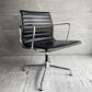 ヴィトラ vitra イームズアルミナムグループ マネジメントチェア デスクチェア アームチェア レザー 本革 固定脚 4本脚 グライズ イームズ♪