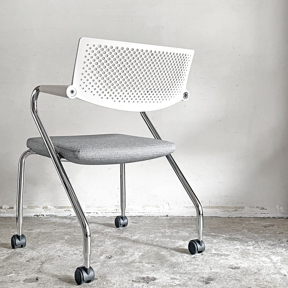 ヴィトラ vitra ビザロール Visaroll デスクチェア ミーティングチェア グレー系 ファブリック キャスターベース スタッキング アントニオ・チッテリオ B ■