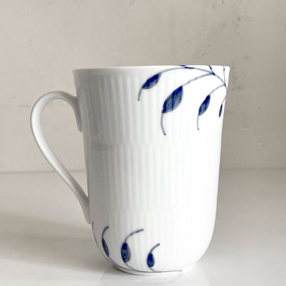 ロイヤルコペンハーゲン ROYAL COPENHAGEN ブルーフルーテッド メガ Blue Fluted Mega マグ マグカップ 北欧 デンマーク A ■