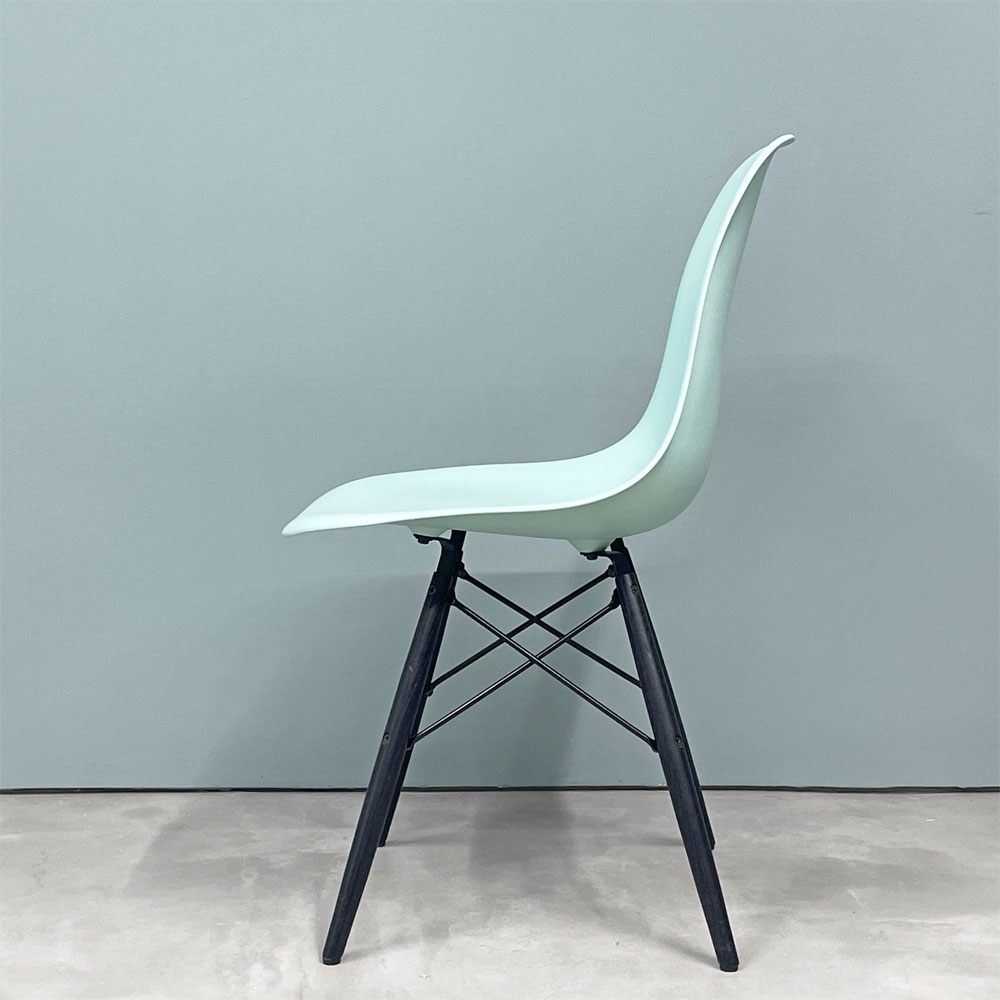 ハーマンミラー HermanMiller サイドシェルチェア ドゥエルレッグ DSW アクアスカイ × エボニー ポリプロピレン製 イームズ ミッドセンチュリー A ◎