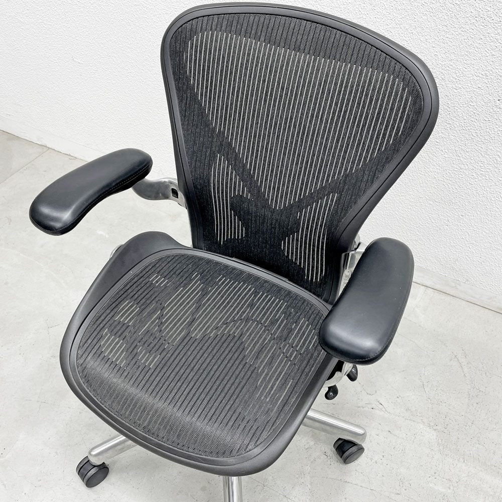 ハーマンミラー Herman Miller アーロンチェア Bサイズ ポスチャーフィット クラシックカーボンメッシュ ポリッシュドアルミベース ビル・スタンフ ＆ ドン・チャドウィック 〓