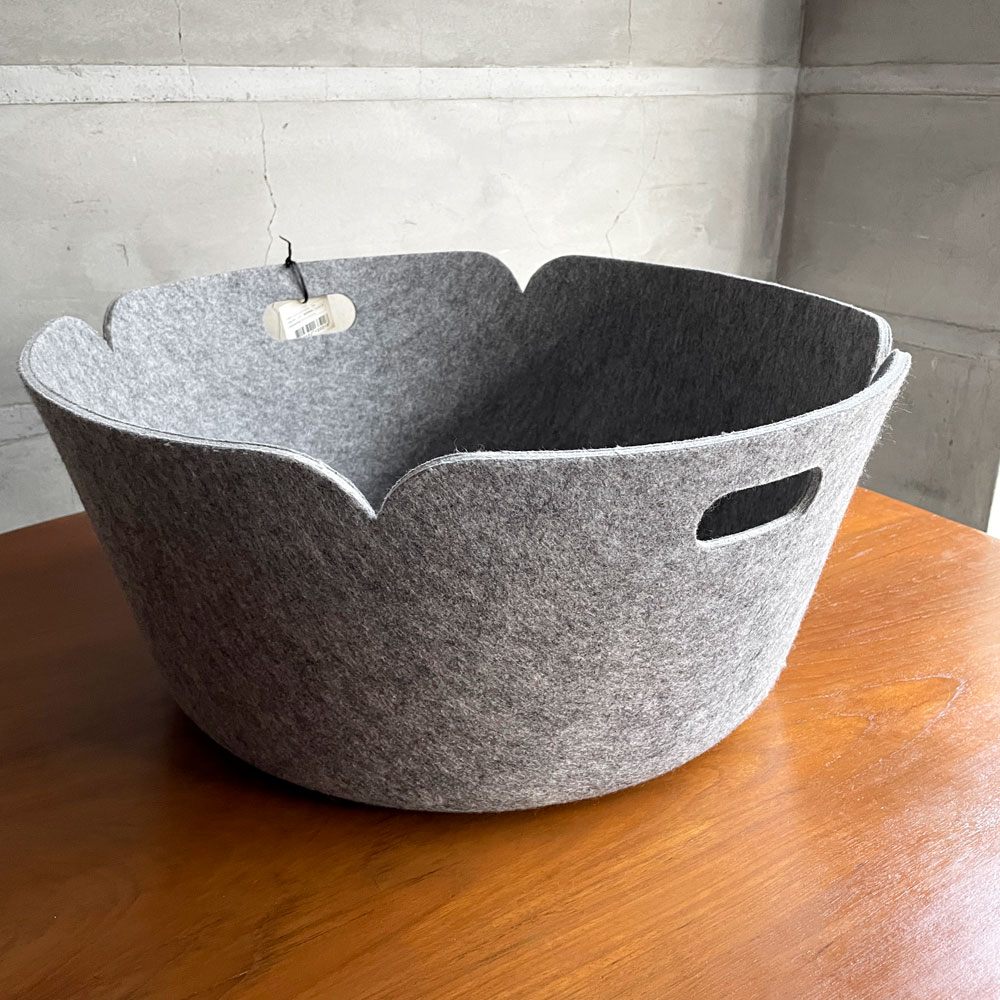 ムート MUUTO レストアバスケット RESTORE BASKET ラウンド フェルト地 グレー ミカ トルバネン 専用袋付き デンマーク 定価27,500円 ♪