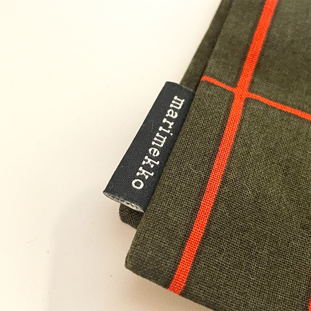 マリメッコ Marimekko ティイリスキヴィ Tiiliskivi ダークグリーン×レッド クッションカバー 新品未使用品 B ★