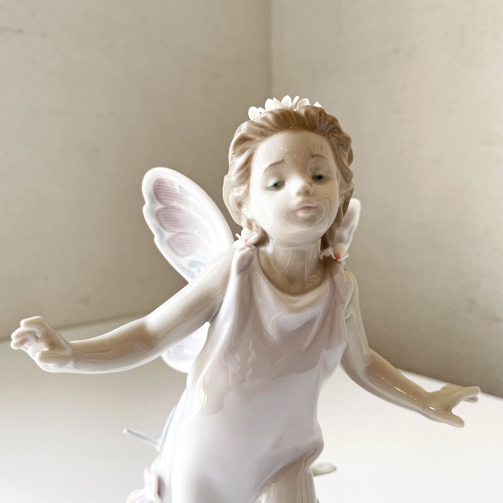 リヤドロ LLADRO 蝶の妖精 BUTTERFLY WINGS フィギュリン 陶器人形 ポーセリンアート 置物 箱付 スペイン 定価￥149,600- ◎