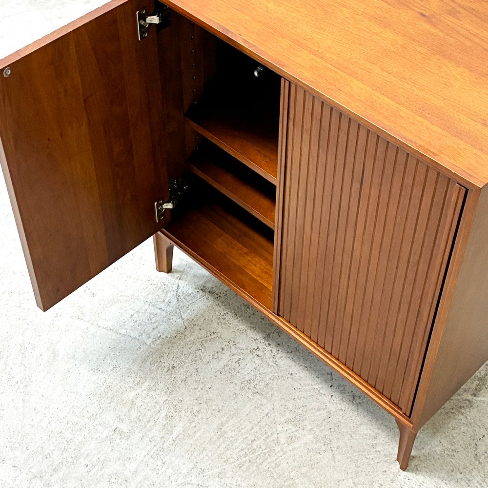 アクメファニチャー ACME Furniture ブルックス BROOKS スモールサーバー SMALL SERVER キャビネット プッシュラッチ式 棚板可動式 W74.5cm 収納 USビンテージスタイル 定価￥78,100- ●