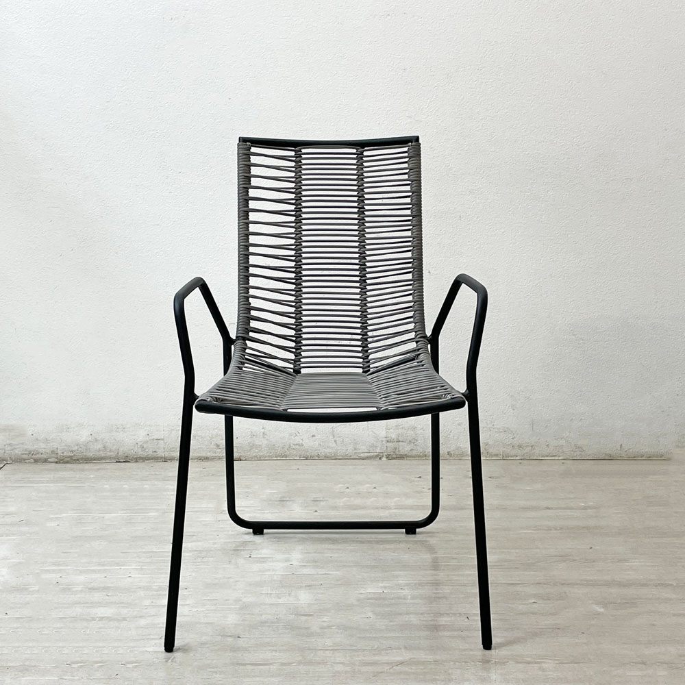 ボーコンセプト Bo Concept エルバ ELBA チェア ガーデンチェア アームチェア ポリエチレンシート スチールフレーム デンマーク 北欧家具 美品 B ●