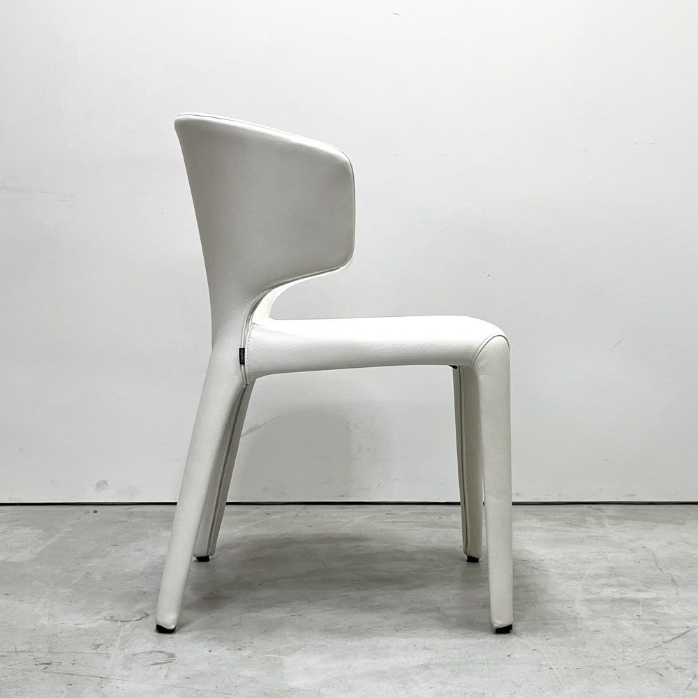 カッシーナ Cassina オラ 367 HOLA アームチェア 本革 フルレザー ホワイト ハンス・ウェッツスタイン 定価￥374,000- B ●