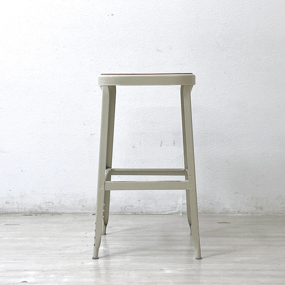 リオン LYON ファクトリー スツール FACTORY STOOL Lサイズ プレスウッドシート パシフィックファニチャーサービス P.F.S取扱 C ●