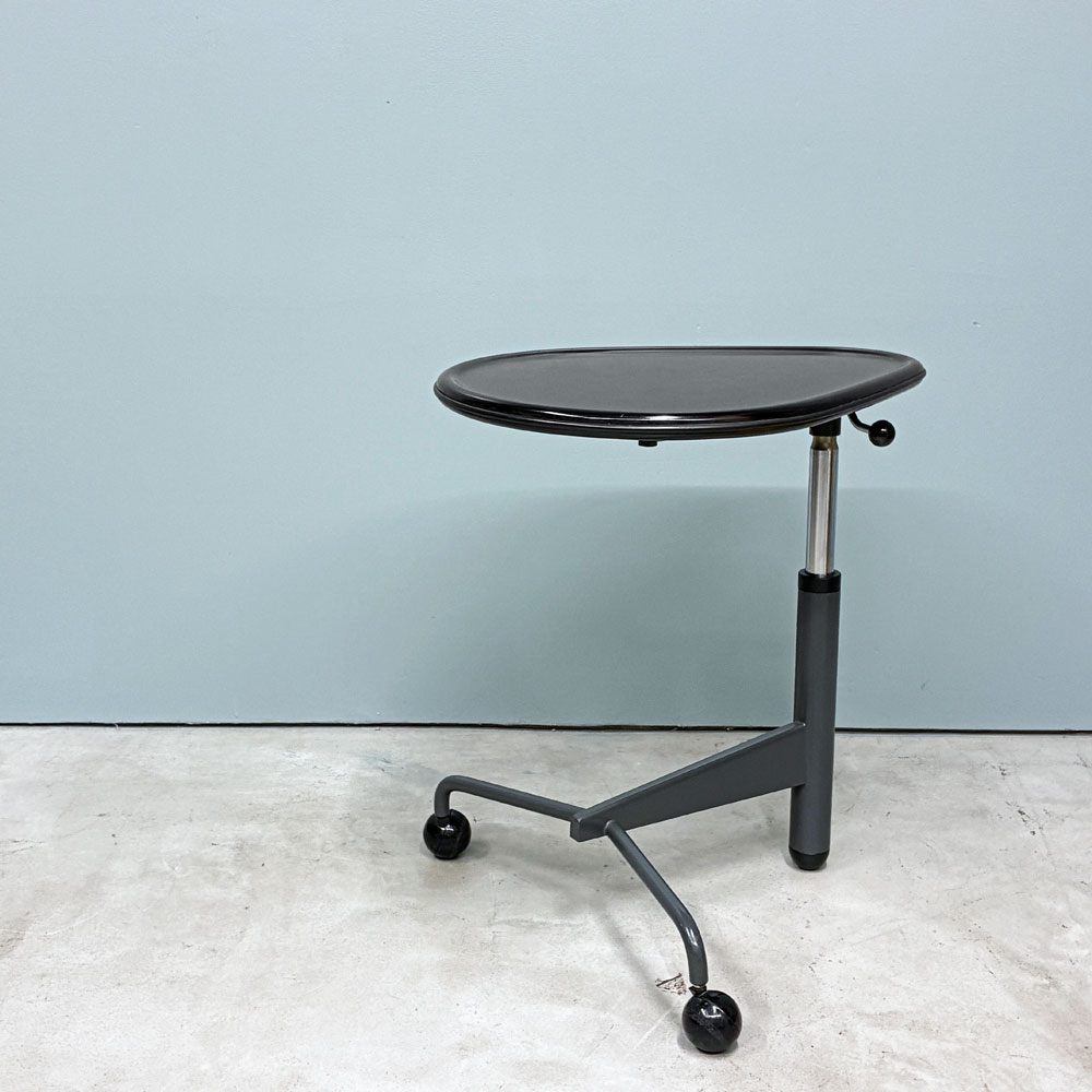 カッシーナ イクスシー Cassina ixc. キック Kick サイドテーブル 喜多俊之デザイン MoMAコレクション ミッドセンチュリーデザイン 廃番 ◎